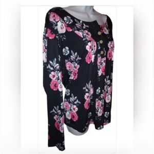 S) Women’s Plus Floral Long Sleeve Top – Size 22, Black with Pink Roses, Button